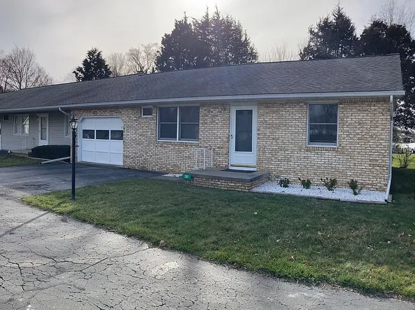 287 Hickory St, Clyde, OH 43410