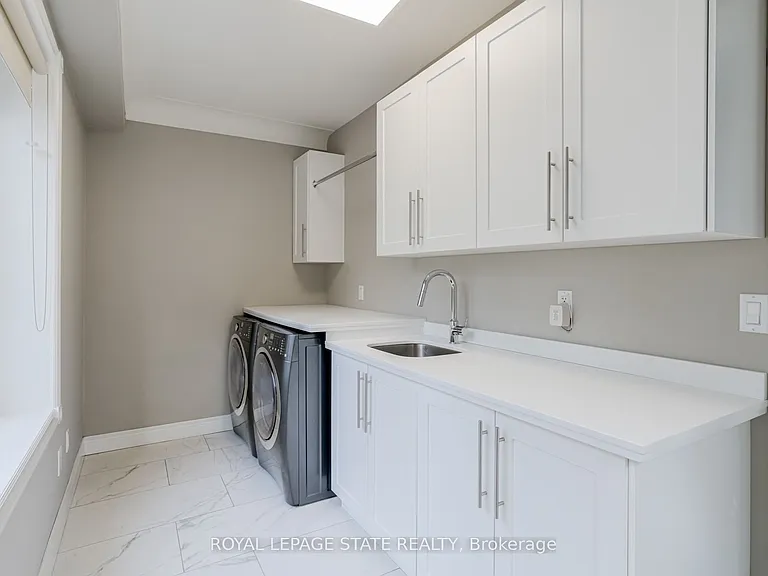 931 Southcote Rd — Photo 29