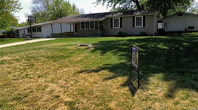 1st image of 2470 S Park Ln