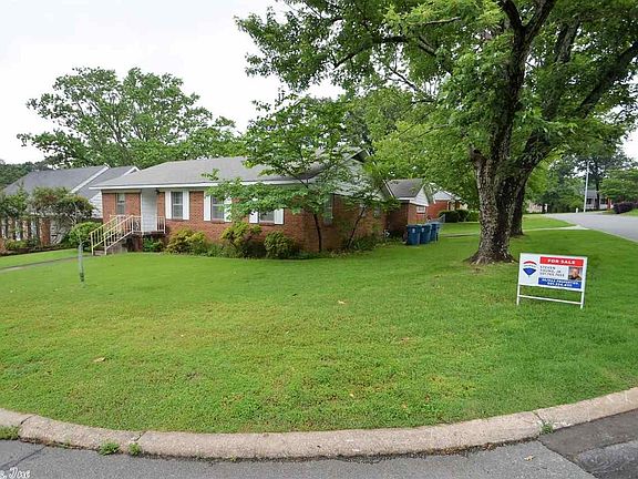 3rd image of 112 Schoolwood Ln