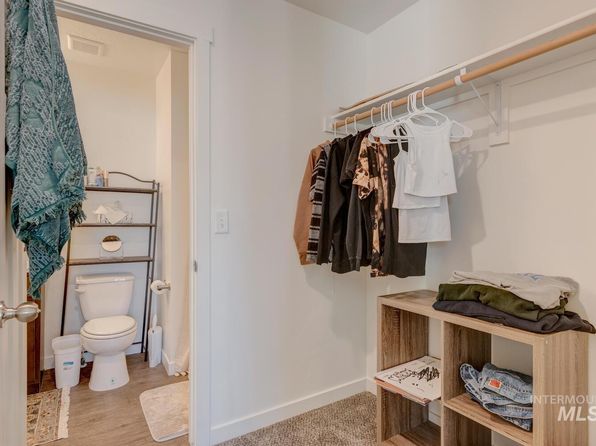 meridian-idaho-2054610567 picture