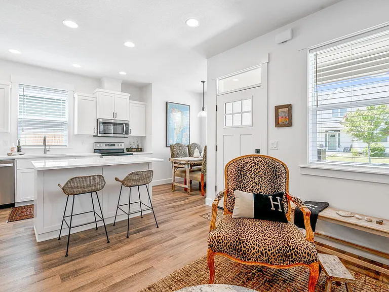 3598 NE Jacob St — Photo 6
