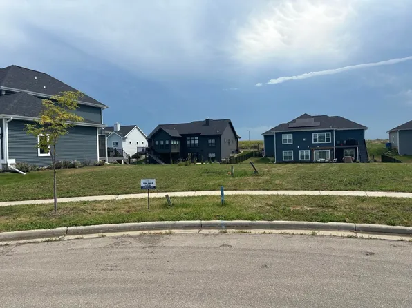 L34 Norski Ct, Windsor, WI 53598