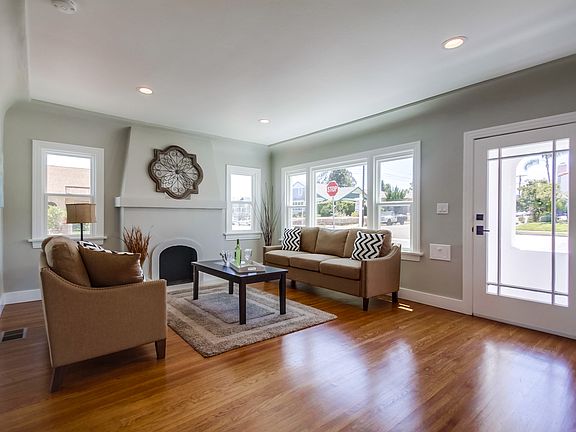 5th image of 3505 33rd St