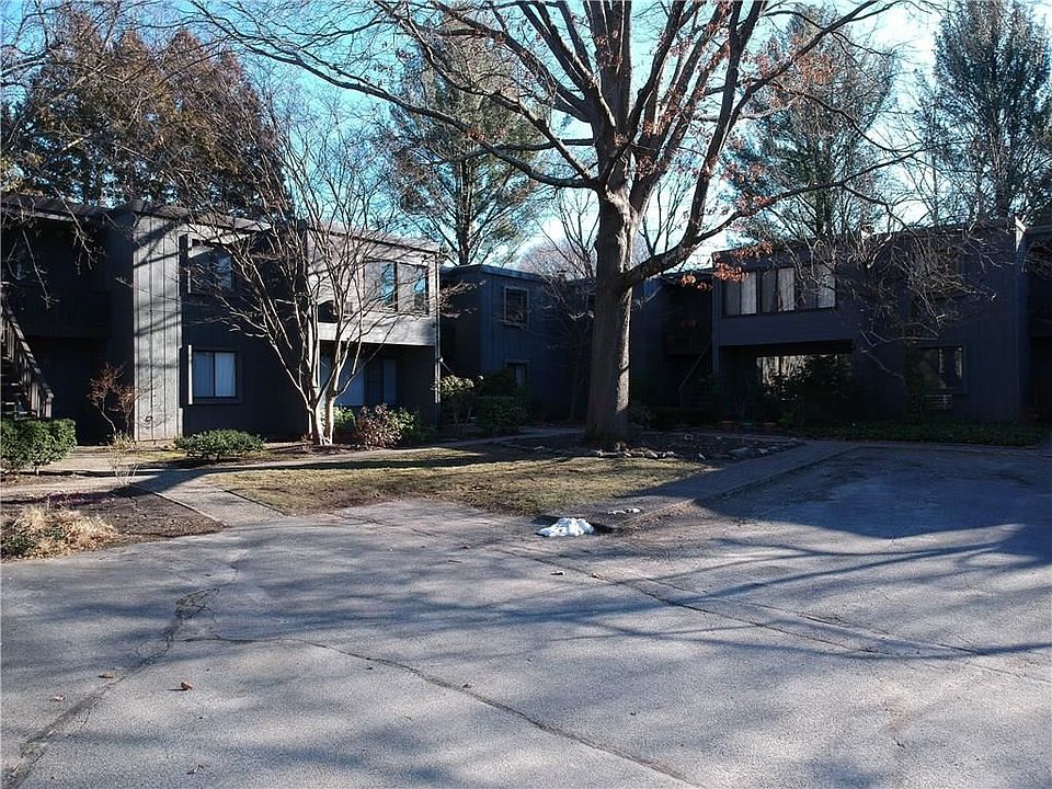 1st image of 24 Camp St #6-6-6