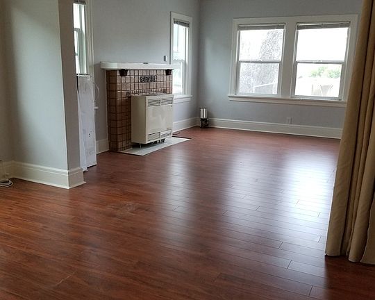 4th image of 819 S Mariposa Ave APT 4
