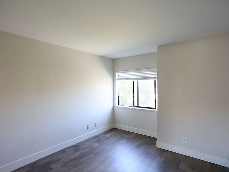 301 Jayne Ave #15 — Photo 7
