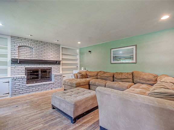 4th image of 2347 Hidden Timber Dr