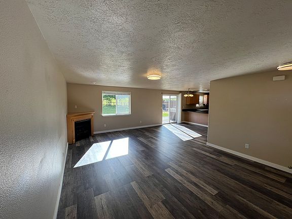 Living room.