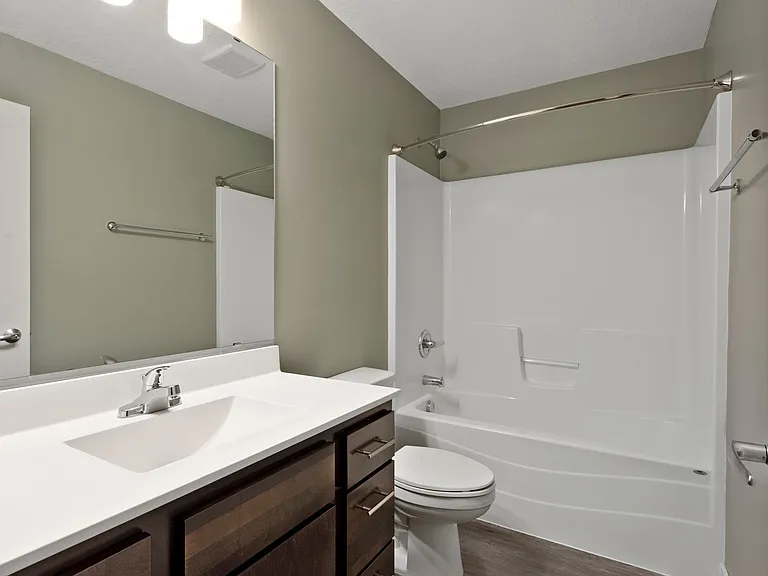 Spectrum Apartments & Townhomes — Photo 113