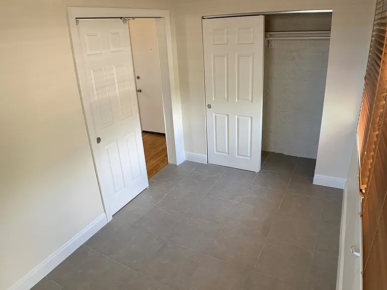 222 Phoenetia Ave #6 — Photo 17