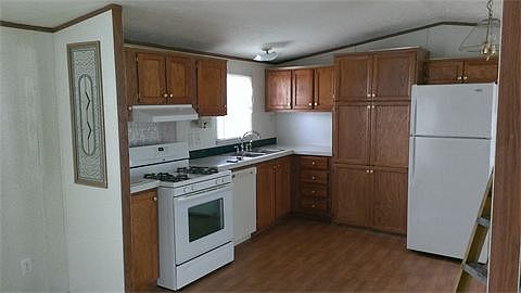 5th image of 220 Maple Ln Lot 10