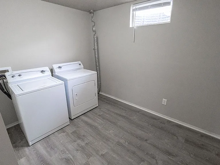 212 Wheaton Ct — Photo 21