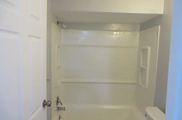 24325 Detroit Rd — Photo 14