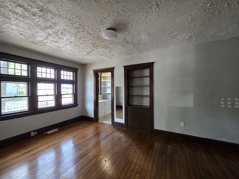 705 George St #B — Photo 5