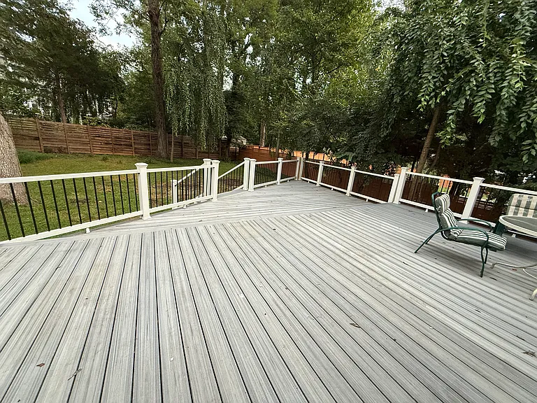 216 Audreys Ct SE — Photo 16