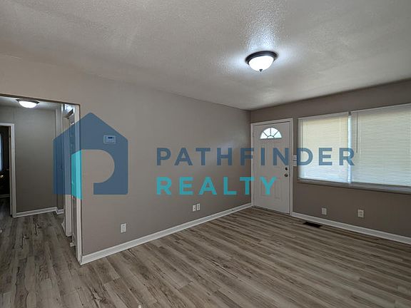 5th image of 4462 Catalina Ave #4462