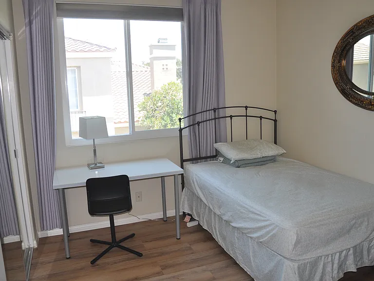 12 Del Cambrea — Photo 7