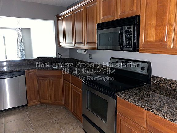 5th image of 7623 Baymeadows Cir W APT 2063