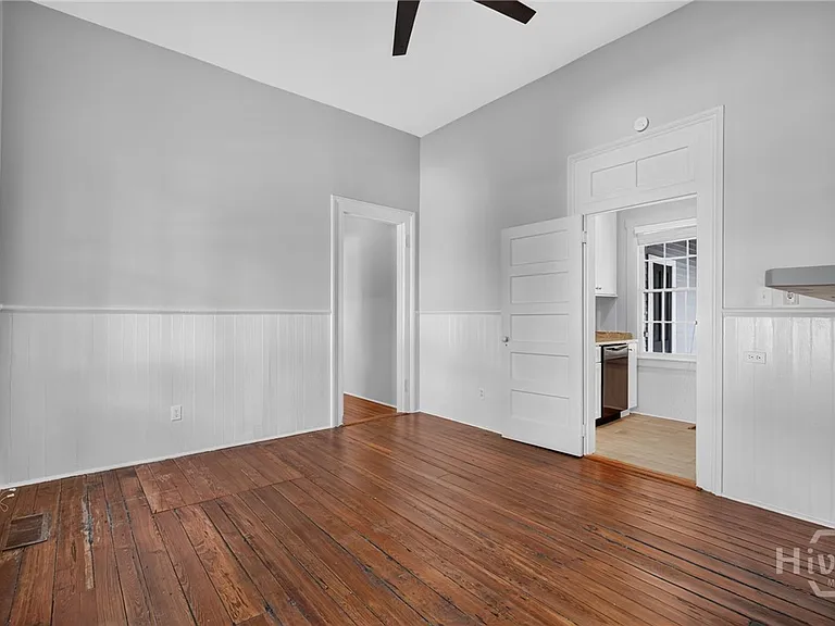 902 Barnard St — Photo 27