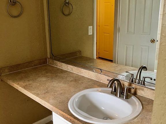 4th image of 425 Timberwalk Ct APT 1121