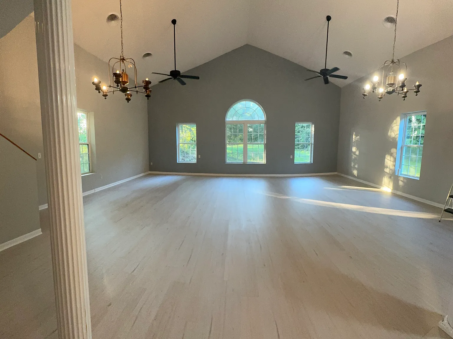 3 bed, 1.5 bath, 2000 sqft, $1,850 — Photo 2