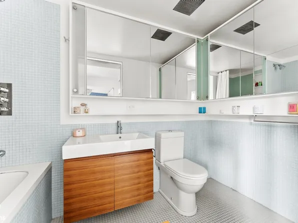 201 East 79th Street image 14 of 21