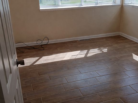 5th image of 20411 Randolph Pkwy APT B2