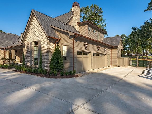 5th image of 7117 N Ridge Dr
