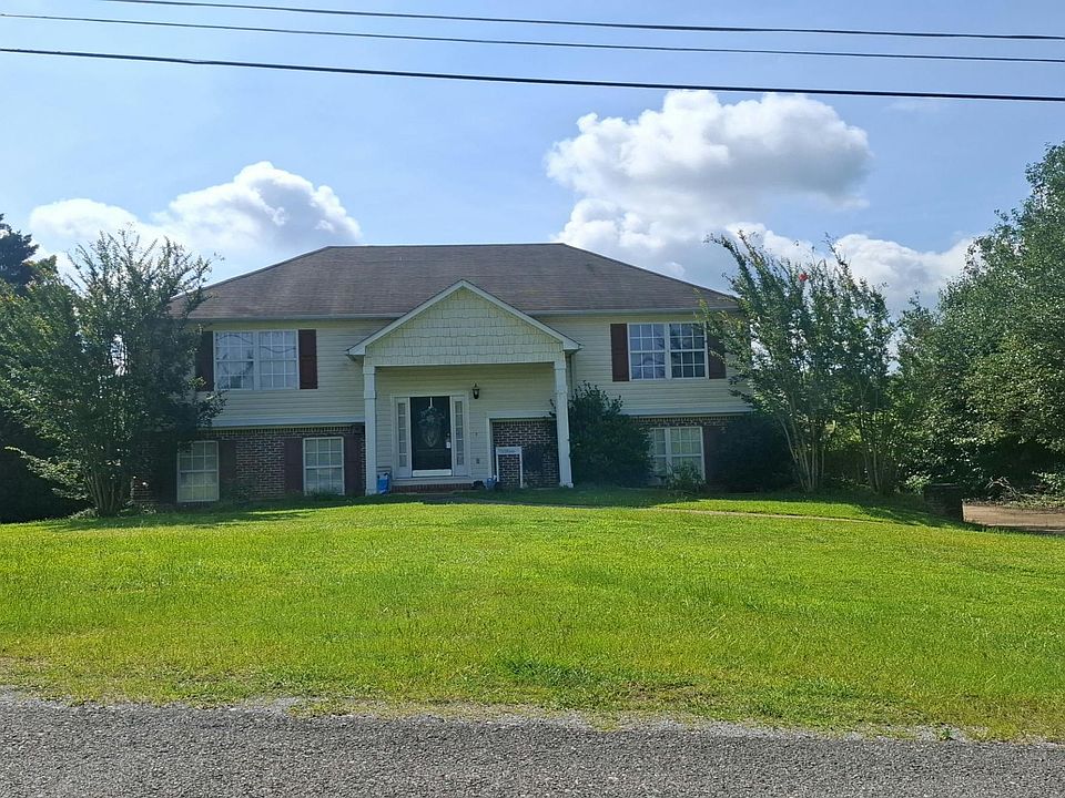 1st image of 180 Hidden Ridge Dr