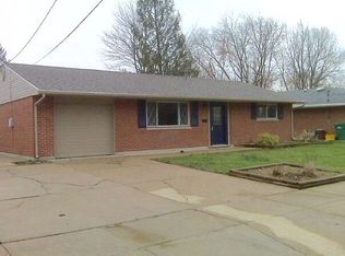 75 W State St, Springboro, OH 45066