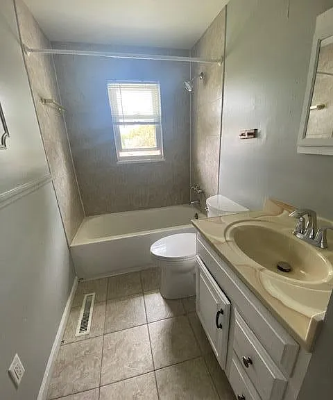 1559 Orson Dr — Photo 12
