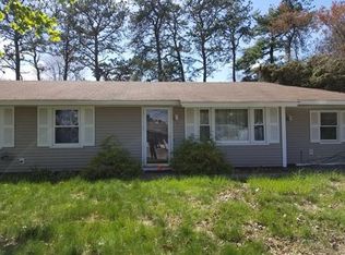 26 Camardo Dr, Wareham, MA 02571