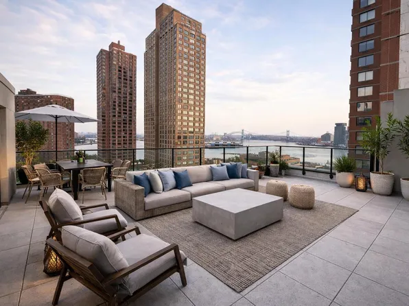 427 East 90th Street image 1 of 23