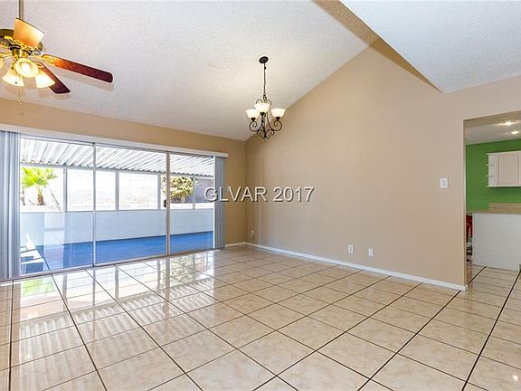 3rd image of 2964 Boise St
