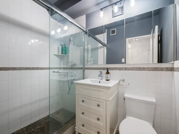 30 West 60th Street image 6 of 14