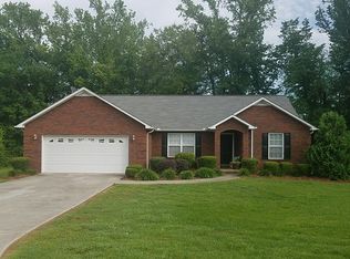 2915 Old Walton Cir, Cookeville, TN 38506