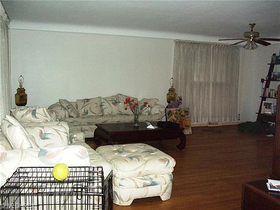 4th image of 22903 Felch St