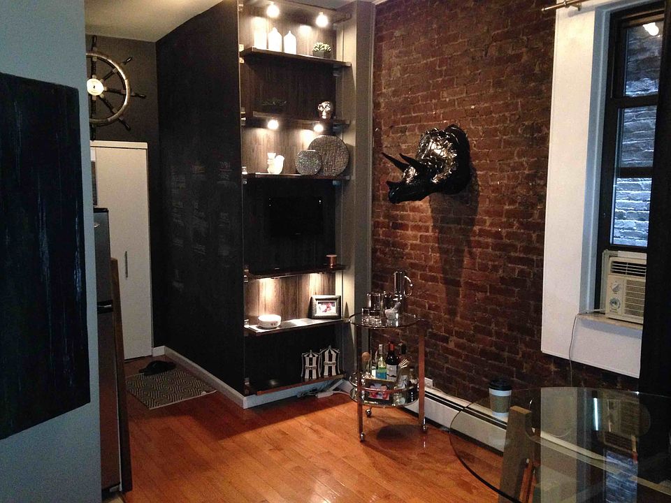1st image of 456 W 57th St APT 3C