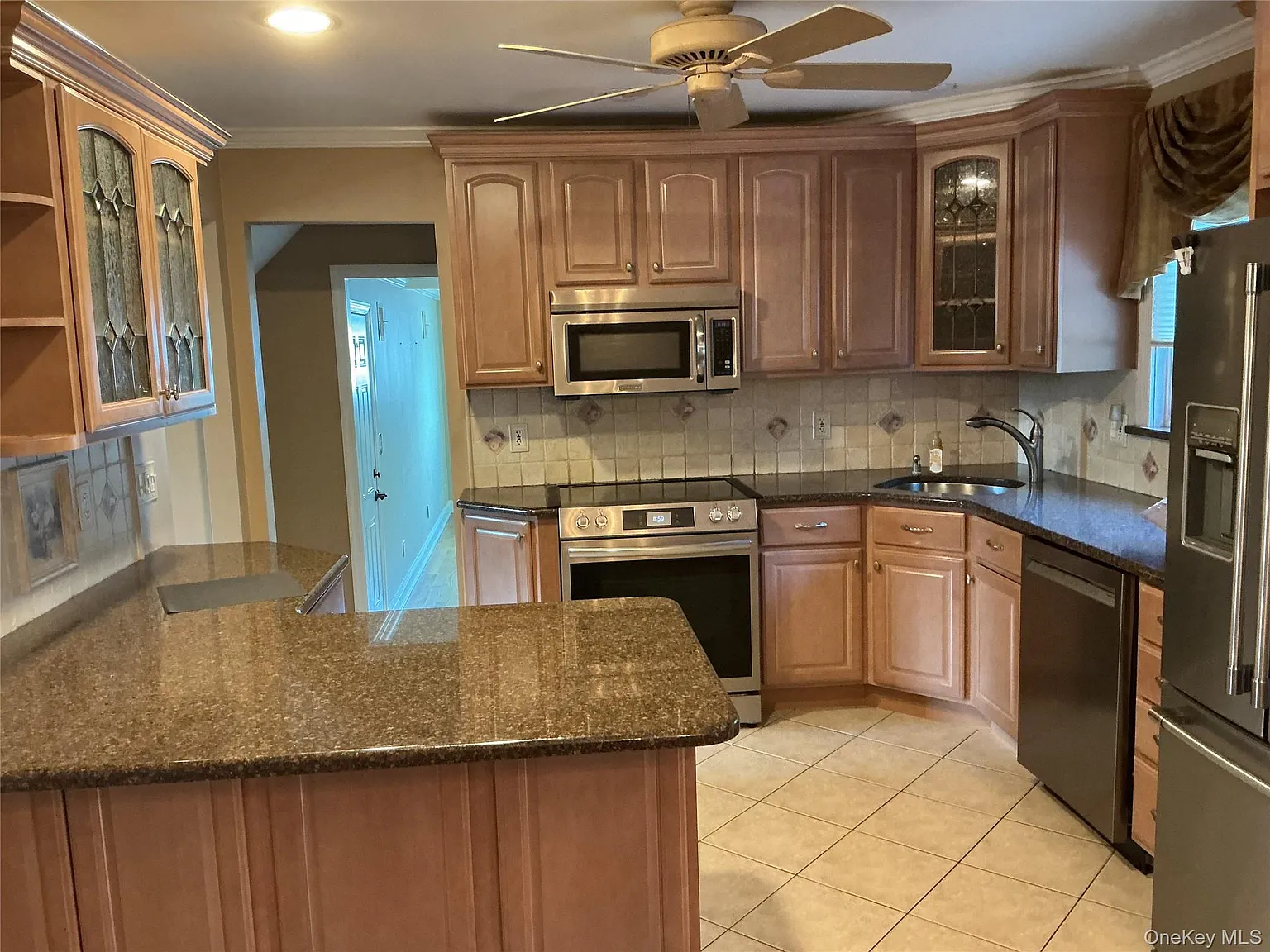 3 bed, 2.5 bath, 1535 sqft, $4,800 — Photo 4