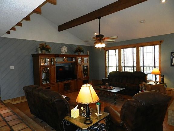 3rd image of 5903 Shamrock Dr