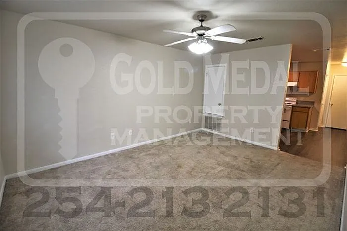 2 bed, 1.5 bath, 1100 sqft, $795 — Photo 3