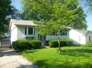 1100 Everett Ln, Des Plaines, IL 60018