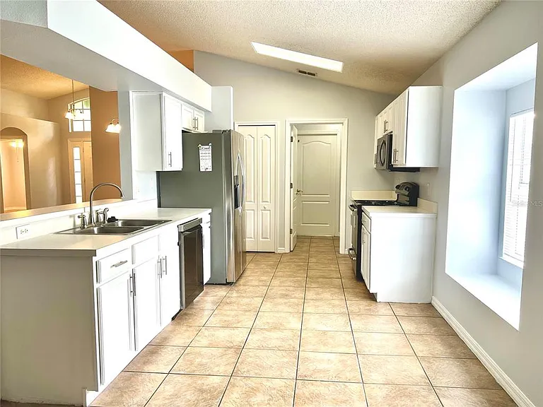 80 Pine Forest Pl — Photo 10