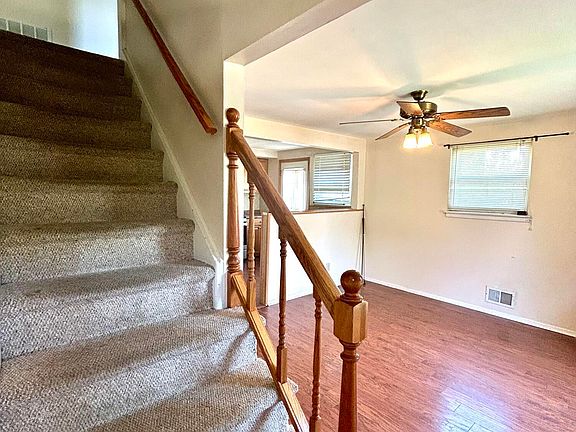 3rd image of 83 Barkalow Avenue