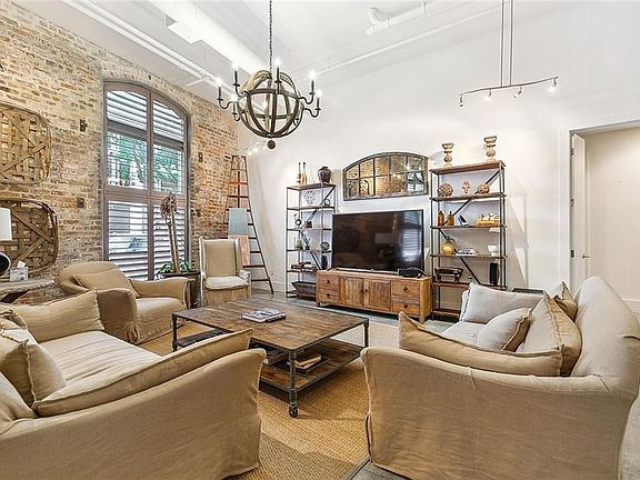 2nd image of 840 Tchoupitoulas St APT 101