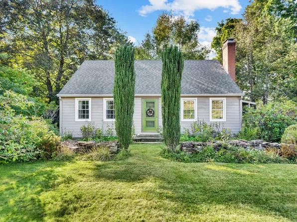 833 East Street, Middletown, CT 06457