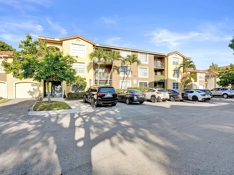 15075 Michelangelo Blvd #103 — Photo 37