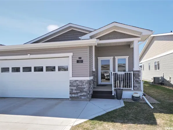UNIT 301-1015 Bradley STREET, Moose Jaw, SK S6H 5Y4