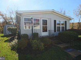 34 Greenbriar Ct, Harleysville, PA 19438